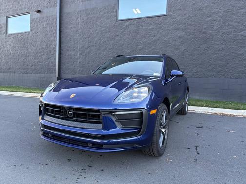 2025 Porsche Macan 
