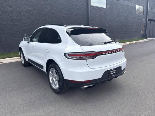 2021 Porsche Macan 