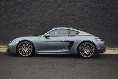 2025 Porsche 718 Cayman 