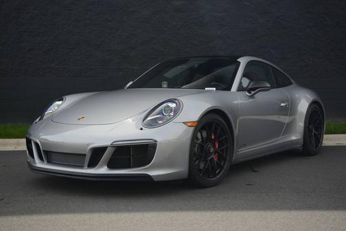 GT-Silver Metallic 2018 Porsche 911