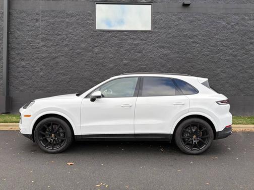 2025 Porsche Cayenne 