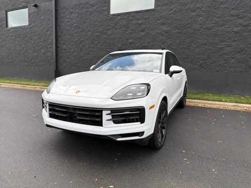 2025 Porsche Cayenne 