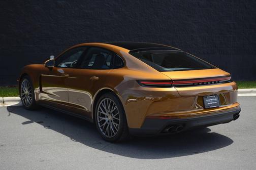 Madeira Gold Metallic 2025 Porsche Panamera