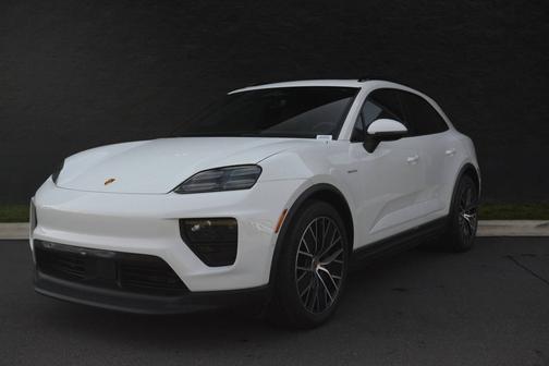 White 2025 Porsche Macan