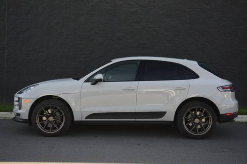Chalk 2021 Porsche Macan