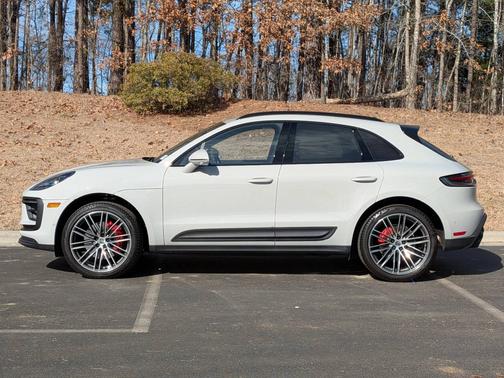 Chalk 2025 Porsche Macan