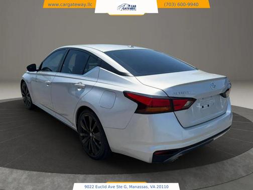 2022 Nissan Altima SR FWD