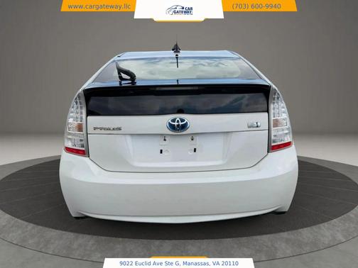 2010 Toyota Prius One