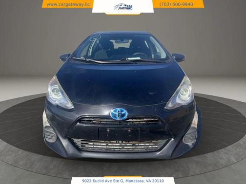 2016 Toyota Prius c Two