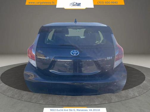 2016 Toyota Prius c Two