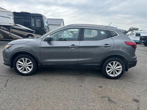 2018 Nissan Rogue Sport SV