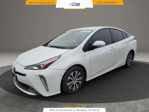 2021 Toyota Prius XLE