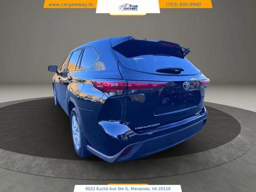 2023 Toyota Highlander LE