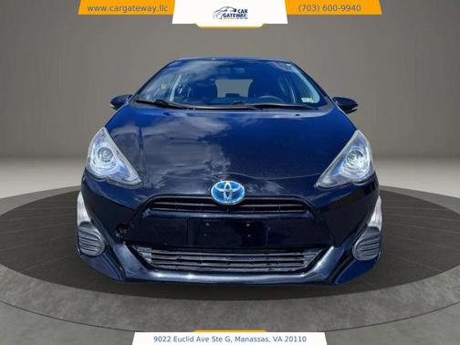 2016 Toyota Prius c Two