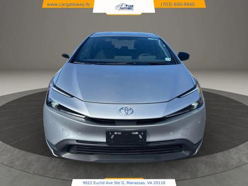 2025 Toyota Prius LE