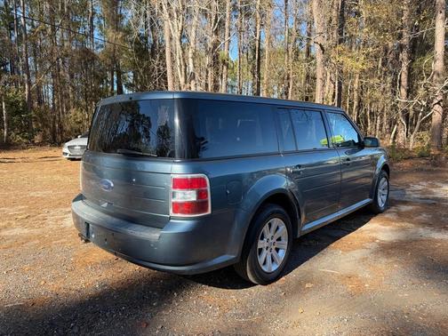 2010 Ford Flex SE