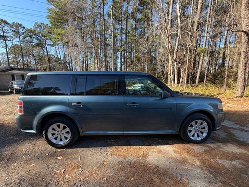 2010 Ford Flex SE