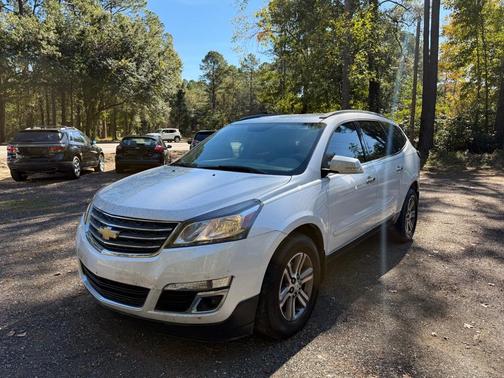2017 Chevrolet Traverse 2LT