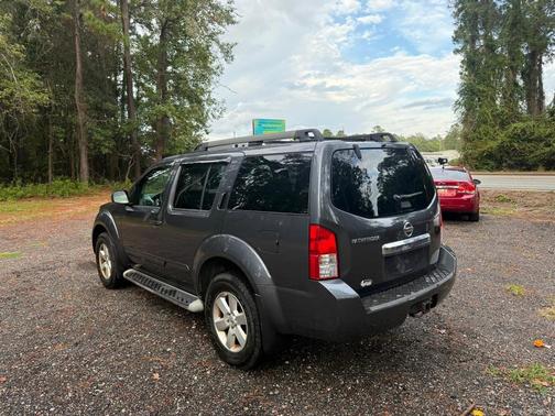 2011 Nissan Pathfinder SV