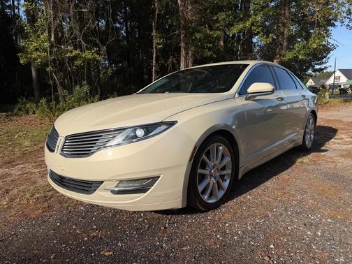 2014 Lincoln MKZ Base
