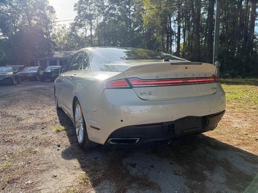 2014 Lincoln MKZ Base
