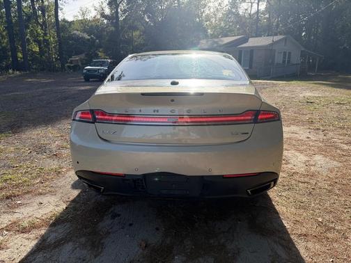 2014 Lincoln MKZ Base