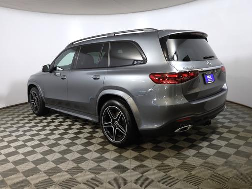 2025 Mercedes-Benz GLS 450 