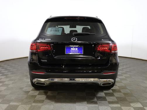 2022 Mercedes-Benz GLC 300 