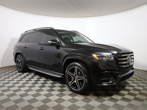 Obsidian Black Metallic 2026 Mercedes-Benz GLS 450