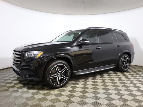 Obsidian Black Metallic 2026 Mercedes-Benz GLS 450