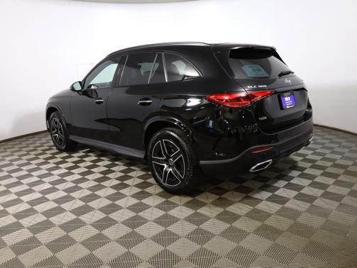 2025 Mercedes-Benz GLC 300 4MATIC