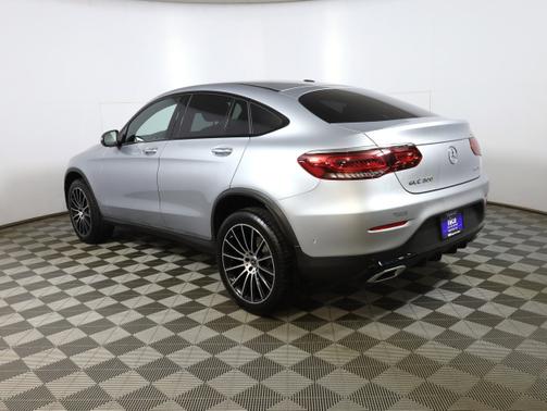 2023 Mercedes-Benz GLC 300 