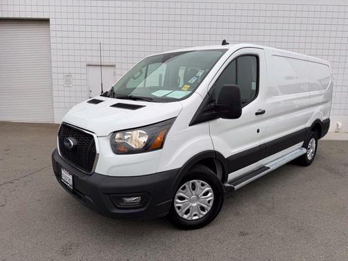 Oxford White 2024 Ford Transit-250 Base