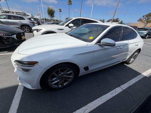 Uyuni White 2022 Genesis G70 2.0T