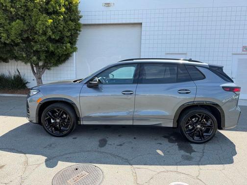 Platinum 2026 Volkswagen Tiguan 2.0T SE R-Line Black