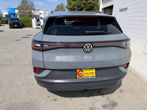 Pure Gray 2023 Volkswagen ID.4 Pro