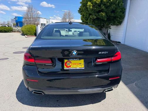 Jet Black 2023 BMW 530 i