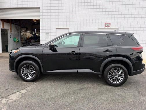 Black 2024 Nissan Rogue S