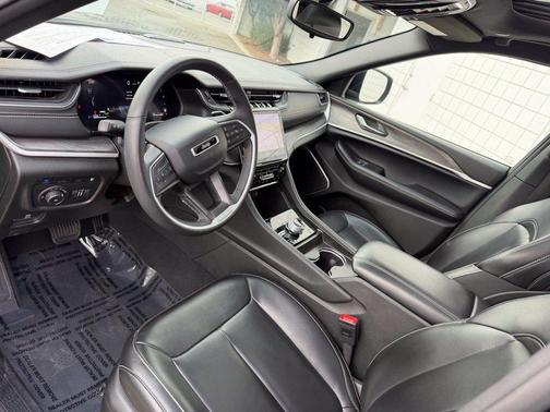 Midnight Black 2024 Jeep Grand Cherokee 4xe Base