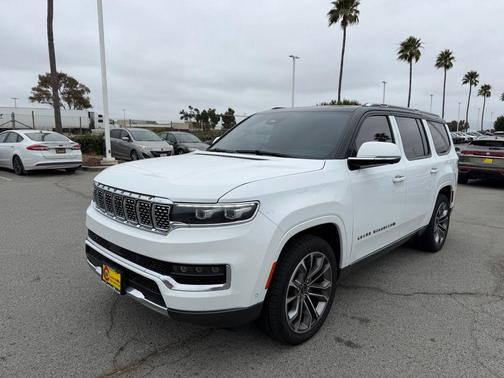 Bright White Clearcoat 2022 Jeep Grand Wagoneer Series III