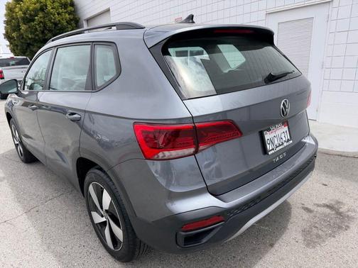 Platinum Gray Metallic 2024 Volkswagen Taos 1.5T S