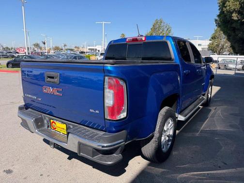 Marine Blue Metallic 2019 GMC Canyon SLE