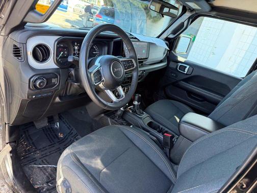 Black Clearcoat 2024 Jeep Wrangler 4xe Sahara