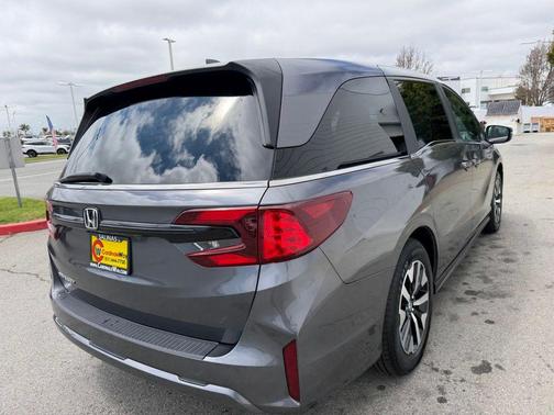 Modern Steel Metallic 2025 Honda Odyssey EX-L