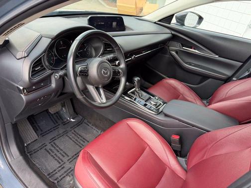 Gray Metallic 2025 Mazda CX-30 2.5 S Carbon Edition