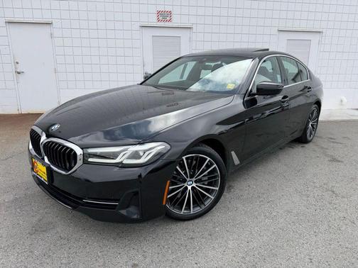 Jet Black 2023 BMW 530 i