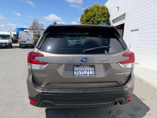 Brilliant Bronze Metallic 2023 Subaru Forester Premium