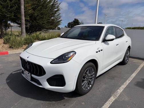 White 2024 Maserati Grecale GT
