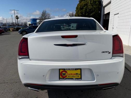 Bright White Clearcoat 2023 Chrysler 300 S