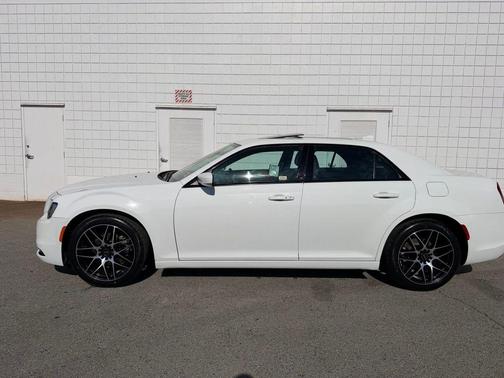 Bright White Clearcoat 2023 Chrysler 300 S